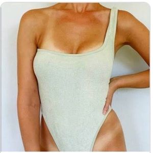 NWT Zara Women’s Mint Green One Shoulder Terry Bodysuit Size Medium/Large